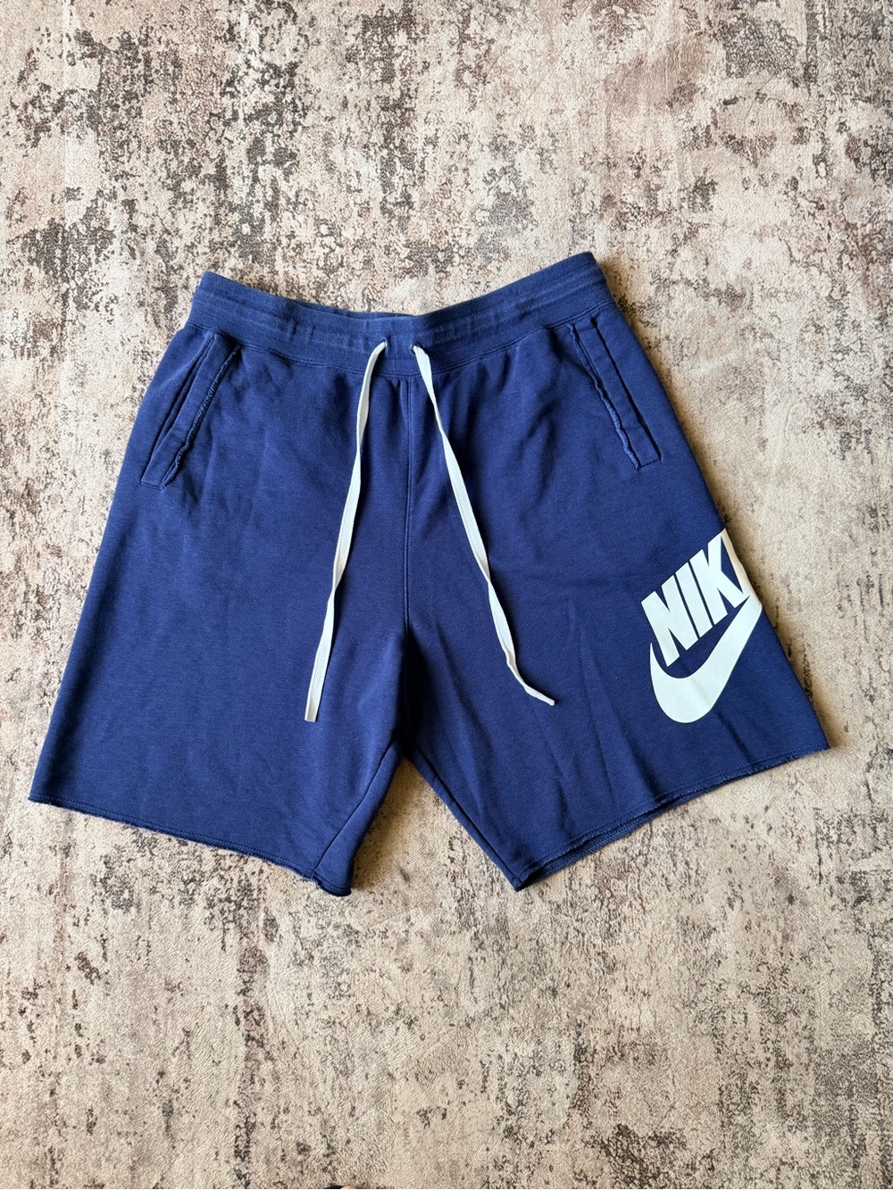 NWOT Nike Men’s Navy Athletic Logo Drawstring Shorts - Picture 2 of 5